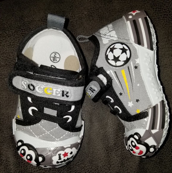 Chulis Gray Ruby Monkey Sneaker 5 - Picture 4 of 9